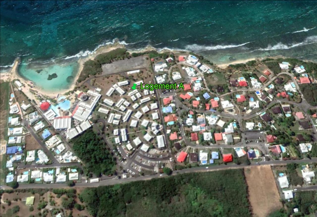 Romantique Et Bel Appartement En Bord De La Mer, Piscine Surveillee Et Belle Plage A 50M Saint-Francois  Bagian luar foto